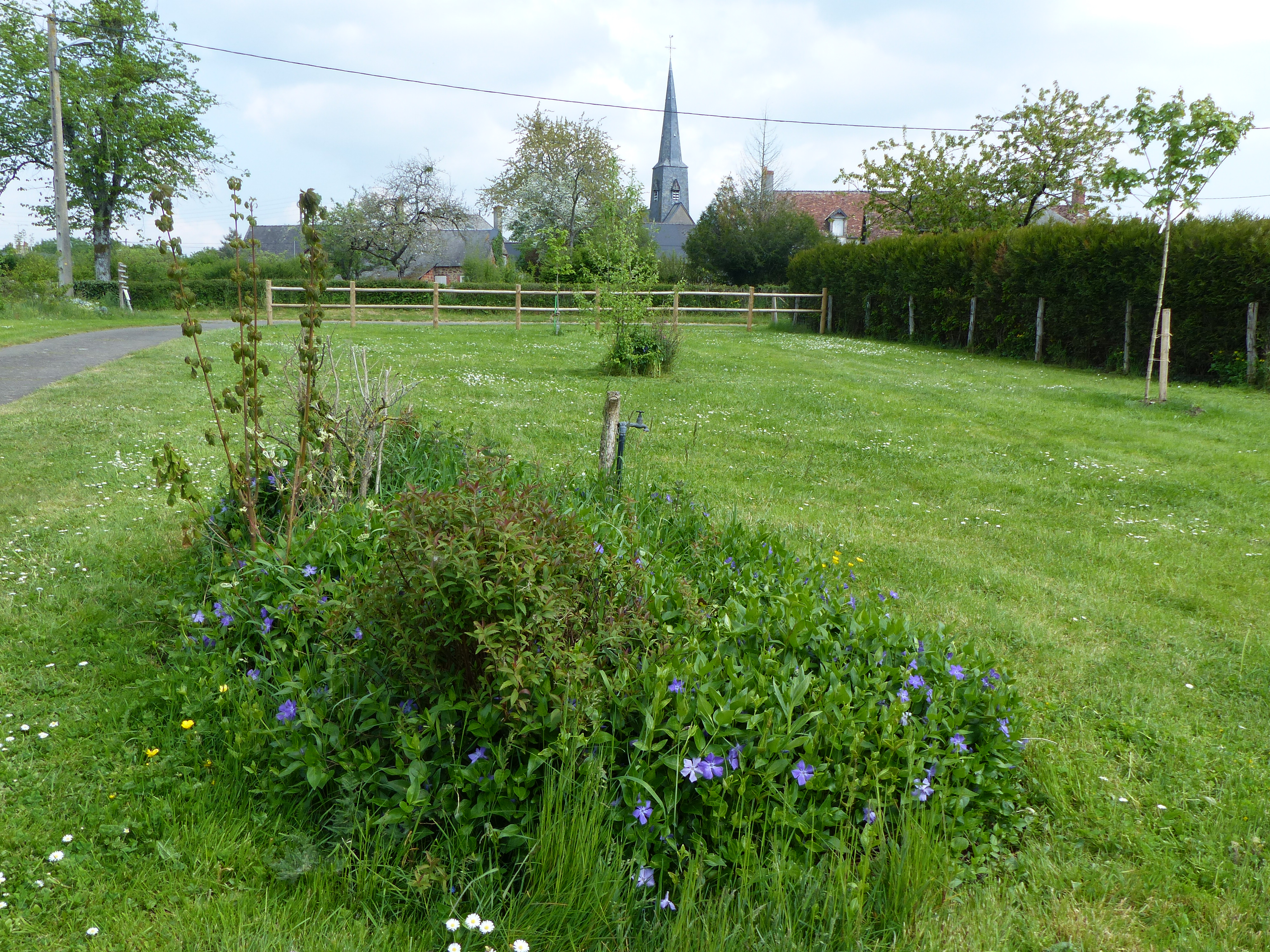AIRE NATURELLE DE CAMPING