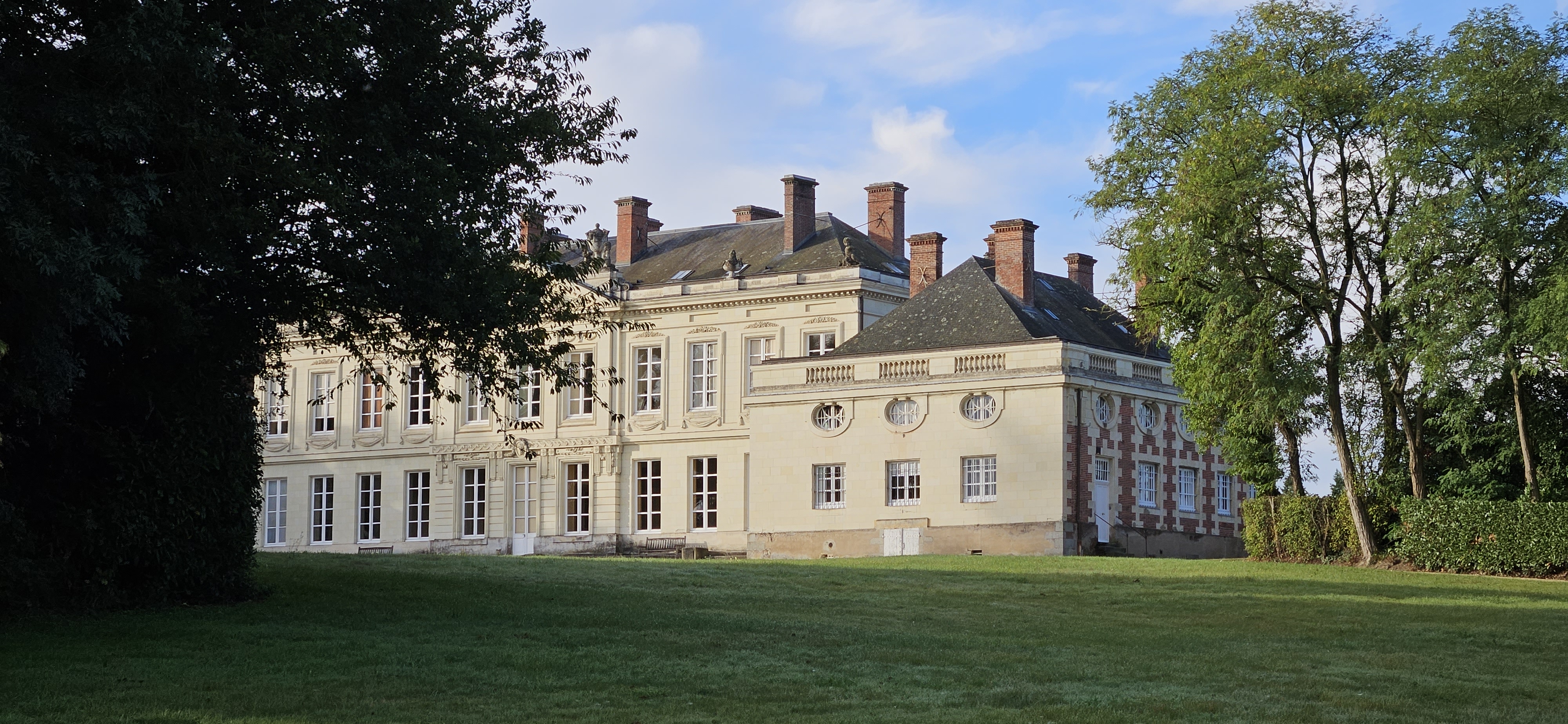 Pavillon de l&rsquo;aile ouest du Château de Craon