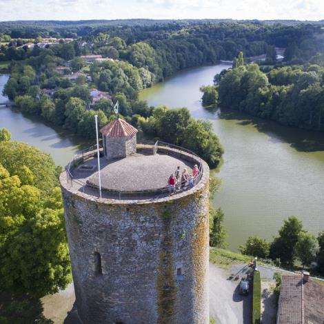 395295_a_loree_de_la_foret_-_mehdi_media_office_de_tourisme_pays_de_fontenay-vendee