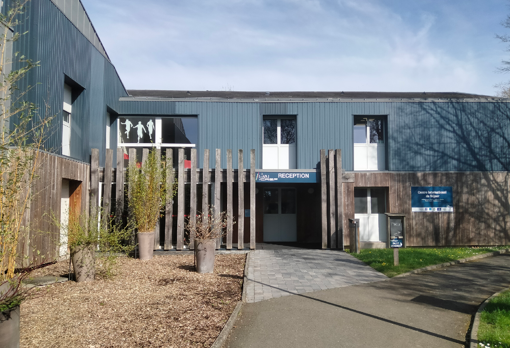 Aire naturelle de camping au Centre International de Séjour