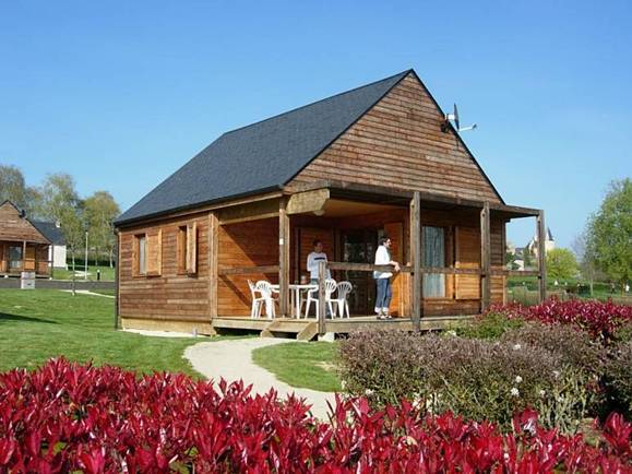 VACANCES AUTHENTIQUES – LES LODGES DE SAINTE-SUZANNE