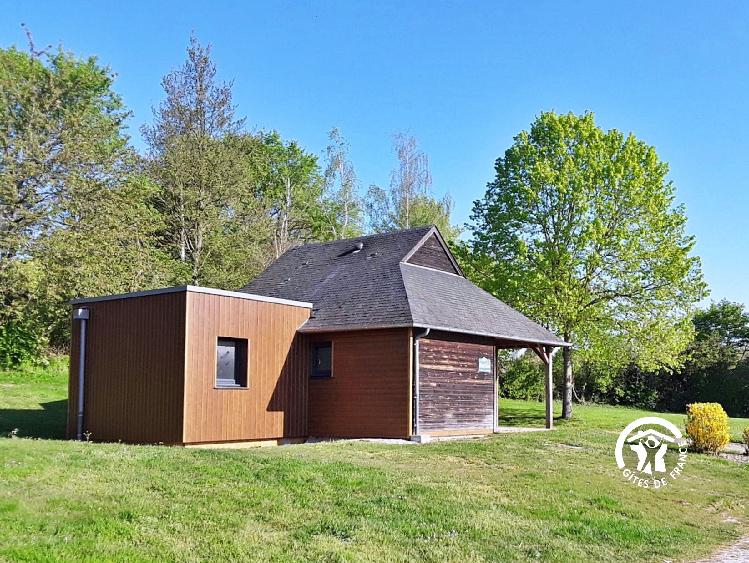 CHALET LE BLACK BASS, 5-7 PERS. EN RETRAIT