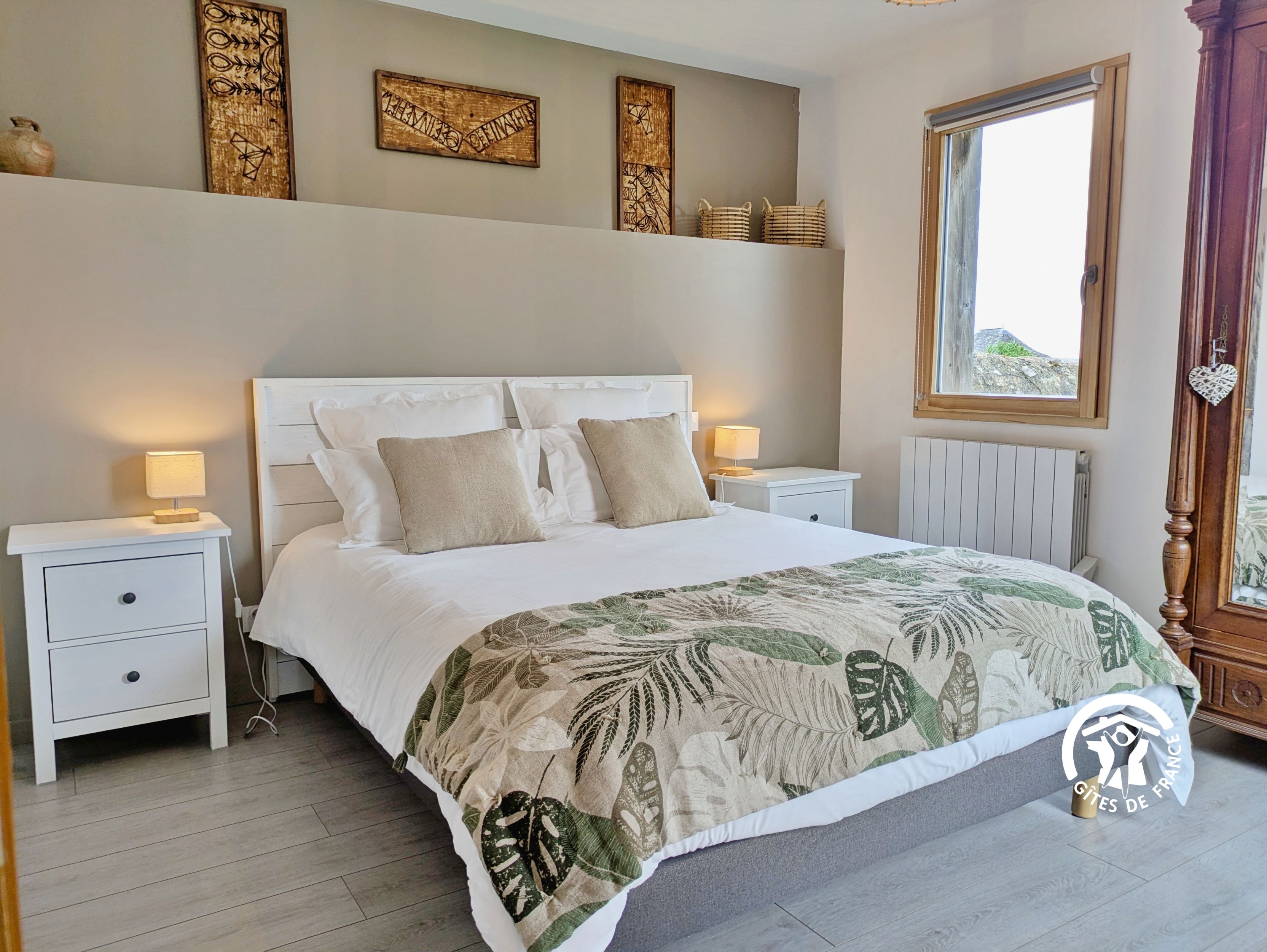 GÎTE DES CINQ TOURS, 6 PERSONNES