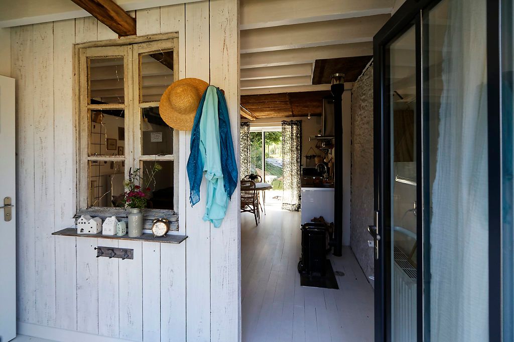 Le Petit Atelier and Cow