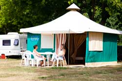 Bengalis au camping du Port Sainte Marie