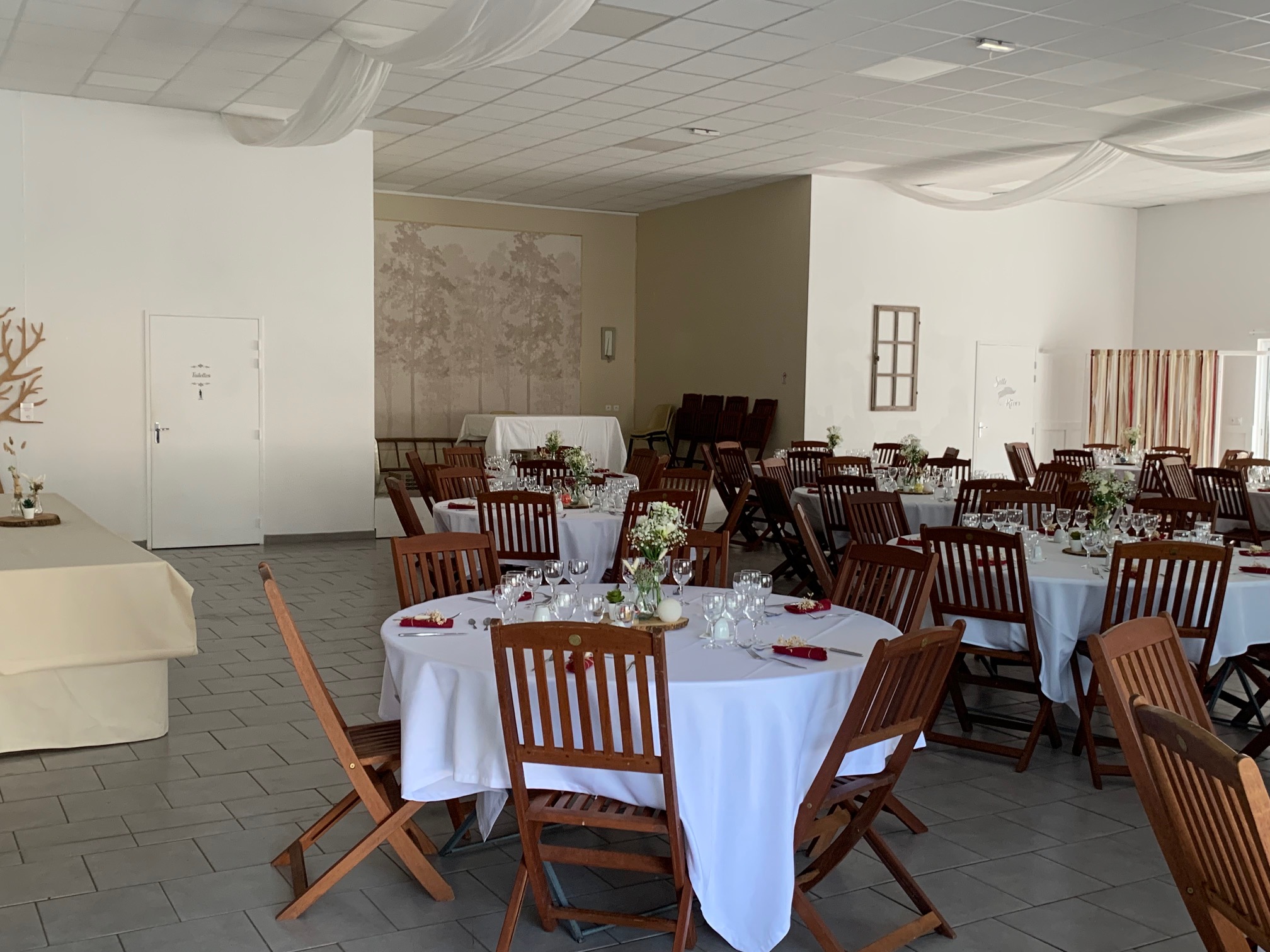 Salle de Réception et Gite « Aux Instants Partagés »