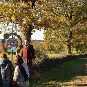 CIRCUIT PÉDESTRE LE CHEMIN AUX ÉTOILES (LA CHAPELLE AUX LYS)
