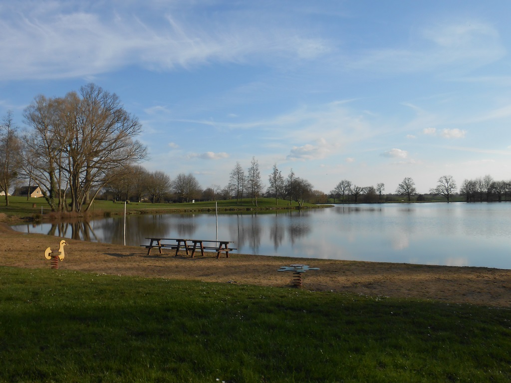 Aire du plan d&rsquo;eau de Combrée