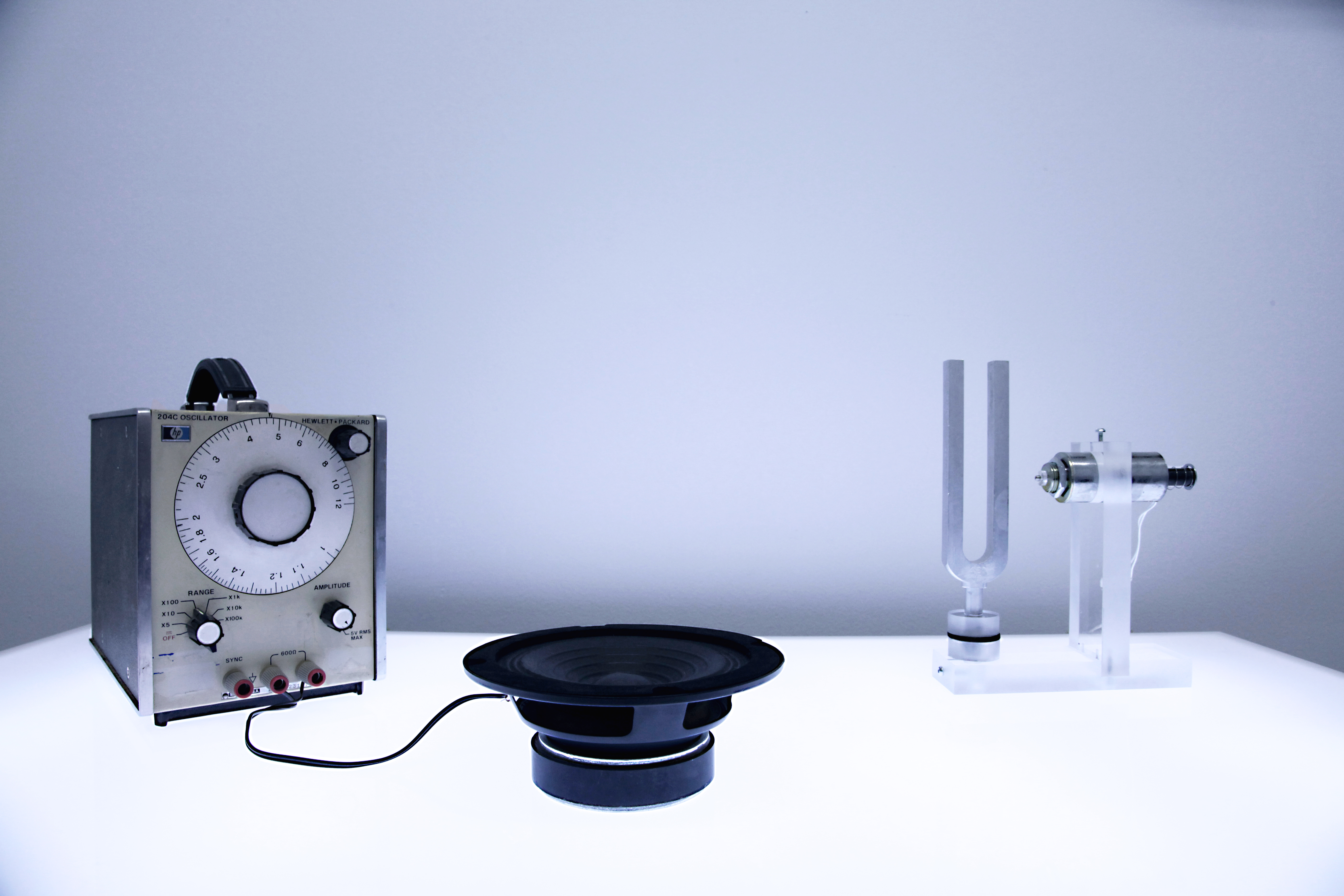 frequencies (a / friction) par Nicolas Bernier